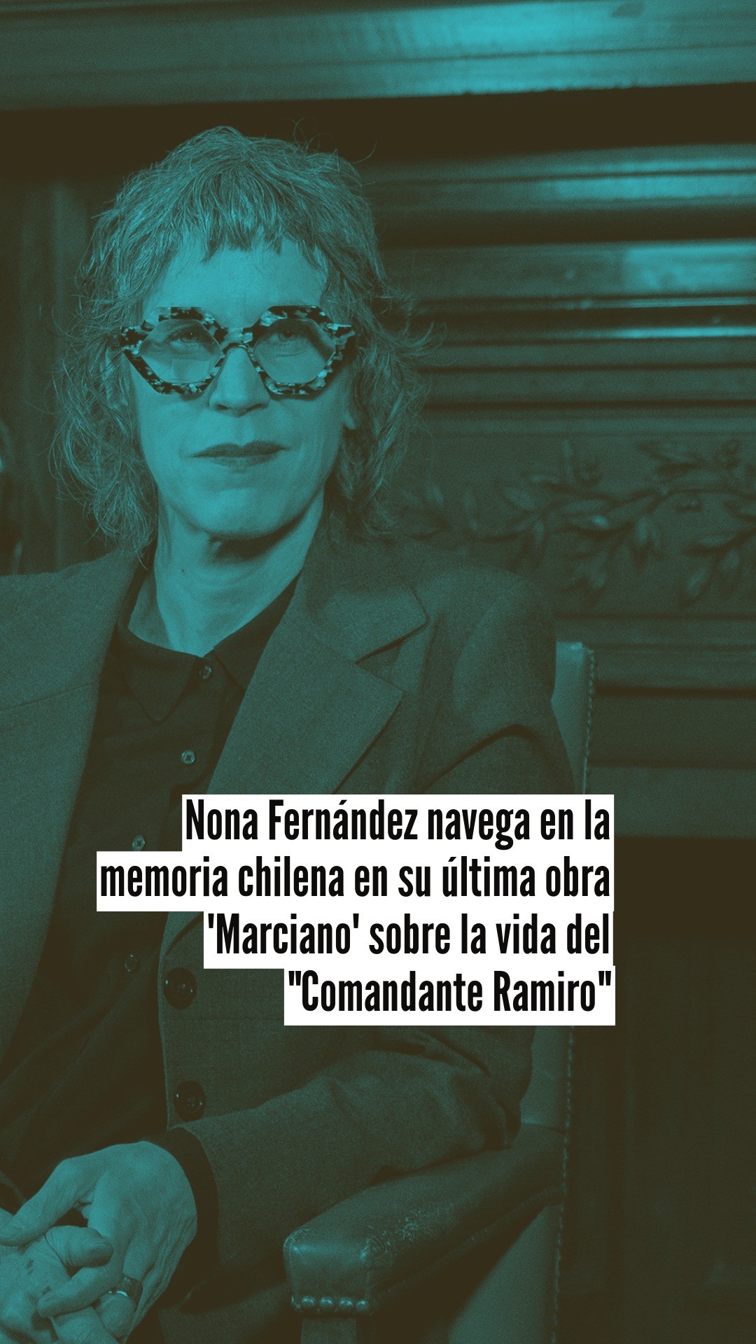 🎙️ 🇨🇱 La escritora chilena @nonafernandez conversa con Casa de América sobre su último libro: 'Marciano', en el marco de @cacuenta.

Se trata de una obra que explora el encierro, la memoria y las paradojas de la vida de Mauricio Hernández, conocido públicamente como el “Comandante Ramiro”. Fernández explica cómo en sus encuentros con él buscó retratar no solo al personaje político, sino también a la persona llena de contradicciones: un hombre sensible, lector incansable y espiritual, que al mismo tiempo protagonizó actos de gran violencia en nombre de la lucha armada.

Nona Fernández reflexiona además sobre el papel de la literatura. Aunque defiende su autonomía como espacio de libertad, reconoce que los libros también introducen preguntas necesarias, abren ventanas a realidades clausuradas y obligan a replantearse los silencios de la sociedad.

💻 Puedes ver la entrevista completa en nuestro canal de YouTube, enlace en la biografía.