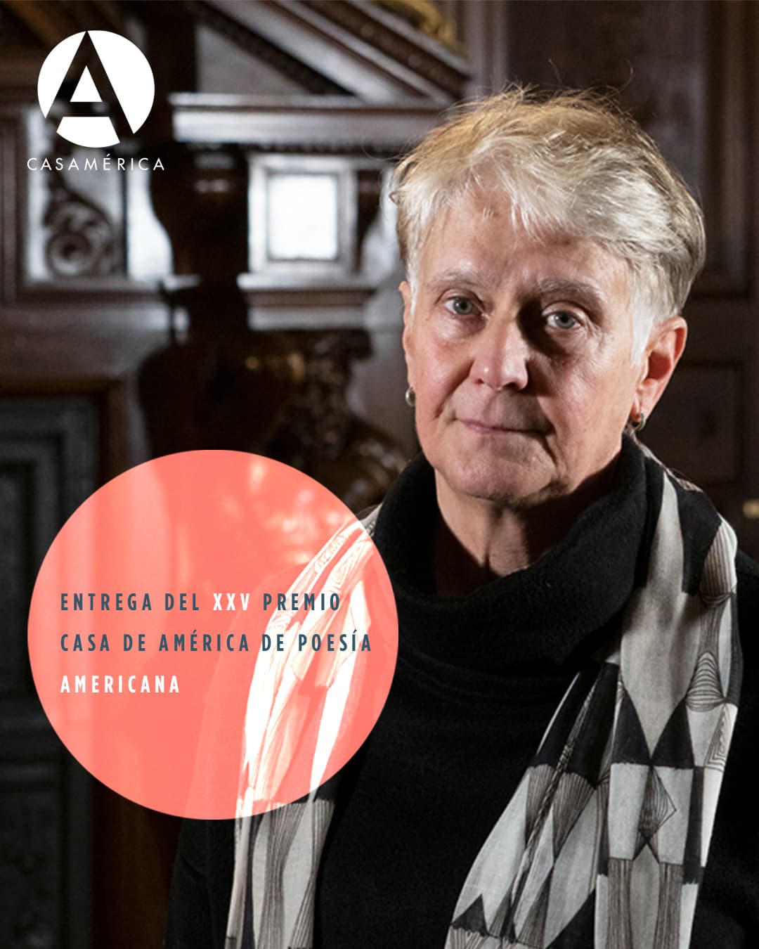 🏆 𝐏𝐫𝐞𝐦𝐢𝐨 𝐂𝐚𝐬𝐚 𝐝𝐞 𝐀𝐦𝐞́𝐫𝐢𝐜𝐚 𝐝𝐞 𝐏𝐨𝐞𝐬𝐢́𝐚 𝟐𝟎𝟐𝟓: 𝐕𝐞𝐫𝐨́𝐧𝐢𝐜𝐚 𝐉𝐚𝐟𝐟𝐞́.

Entrega del galardón y lectura de poemas de la obra ganadora, 'Lo animal si poema'. Un poemario de gran potencial intelectual y filosófico que explora la condición humana y la inteligencia emocional frente a la era tecnológica.

👥 Con León de la Torre, Verónica Jaffé y Benjamín Prado.
🤝 Con Visor Libros.

📅 Lunes 16 de febrero.
⌚ 19:15.
📍 Sala Miguel de Cervantes.
🎟️ Entrada libre hasta completar aforo.

🔗 Más información en nuestra web: https://www.casamerica.es/literatura/lo-animal-si-poema

#Poesía #PremioCasaDeAmérica #VerónicaJaffé #Literatura #CasaDeAmérica