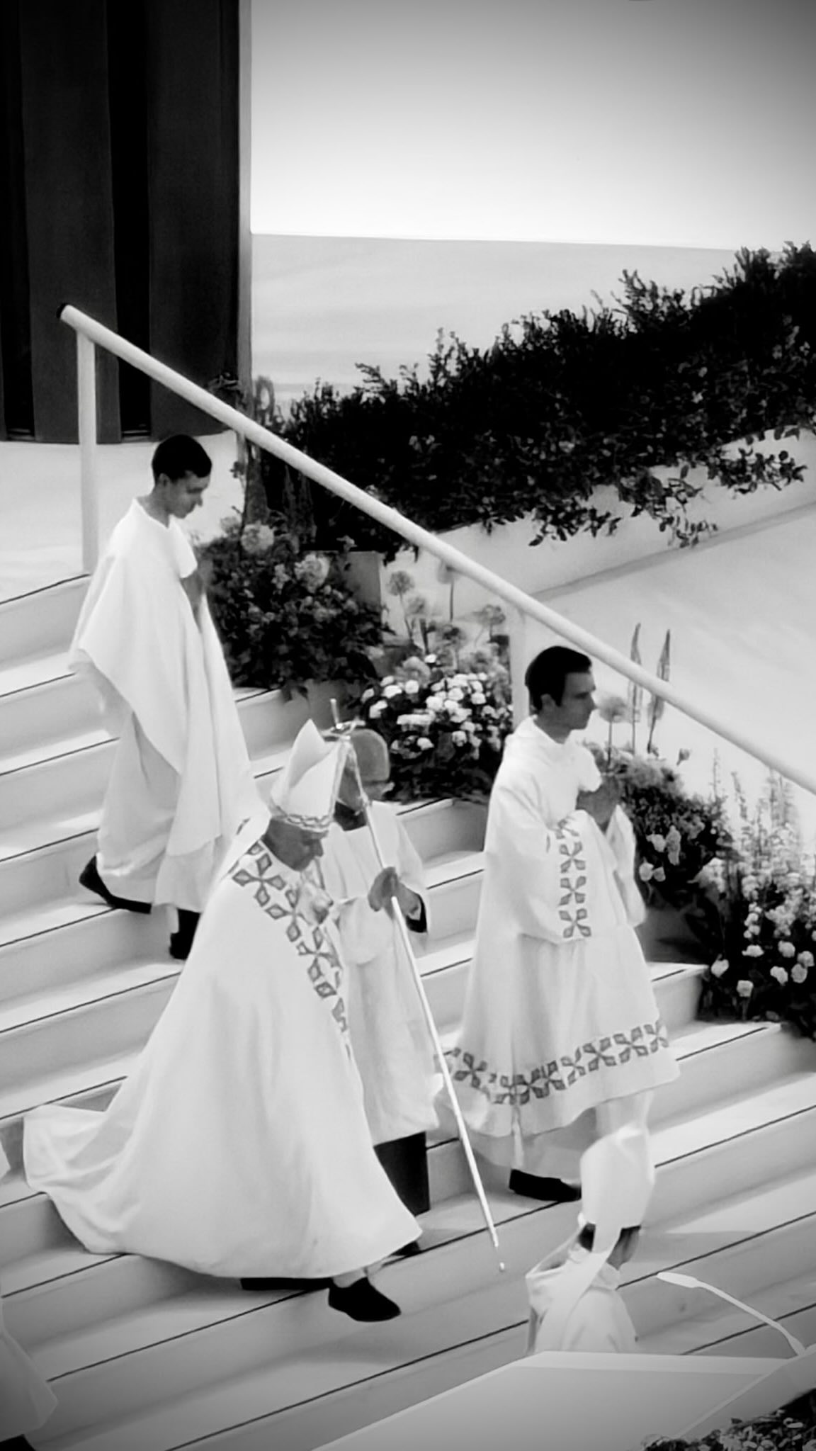 ⛪ Así vivimos desde Casa de América la celebración del Corpus Christi presidida por el papa León XIV en la Plaza de Cibeles.

Más de un millón de personas participaron en Madrid en uno de los actos principales de la visita del Pontífice a España. Desde nuestros balcones fuimos testigos de esta jornada.

📹 Estas son algunas imágenes de lo que vimos desde Casa de América.
🇻🇦@conelpapa_es.