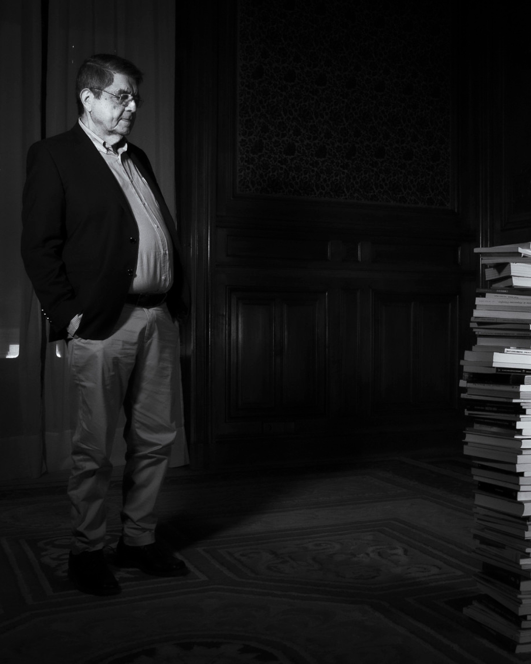 ✨ Por este escenario pasó Sergio Ramírez.

Sus conversaciones en Casa de América forman parte de una larga relación con esta institución, donde la literatura centroamericana ha tenido siempre un espacio destacado. Recientemente, el escritor nicaragüense fue elegido para ocupar la silla L de la Real Academia Española.

📺 Puedes recuperar estos encuentros en nuestro canal de YouTube.