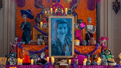 La abuela de todos: una ofrenda a las Carmencitas
